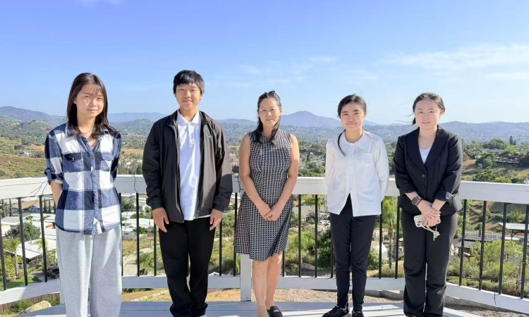 大爱十八年：专访魏欢与她扎根社区的公益人生